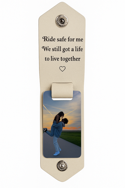 Personalized leather keychain